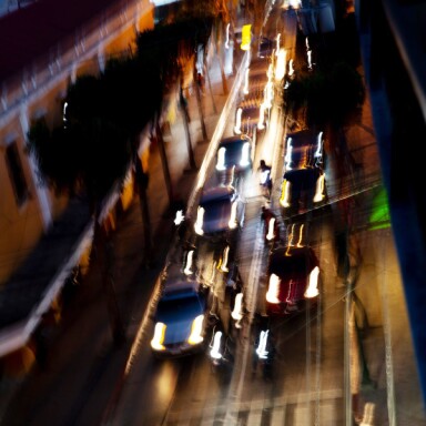 Køen er lang og livet er kort. Hvordan ville verden sett ut uten biler?