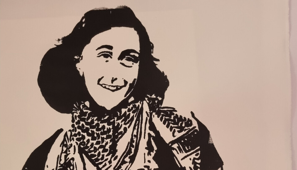 Gatekunstneren Töddels omstridte verk «Death of the Innocent», der Anne Frank har fått et Palestina-skjerf rundt halsen, skal auksjoneres bort til et godt formål.