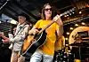 Shandon Sahm, sønn av «Meet Me in Stockholm»-Doug Sahm, kommer til Interstate-festivalen i Oslo kommende helg – som er først ute av årets countryfestivaler.