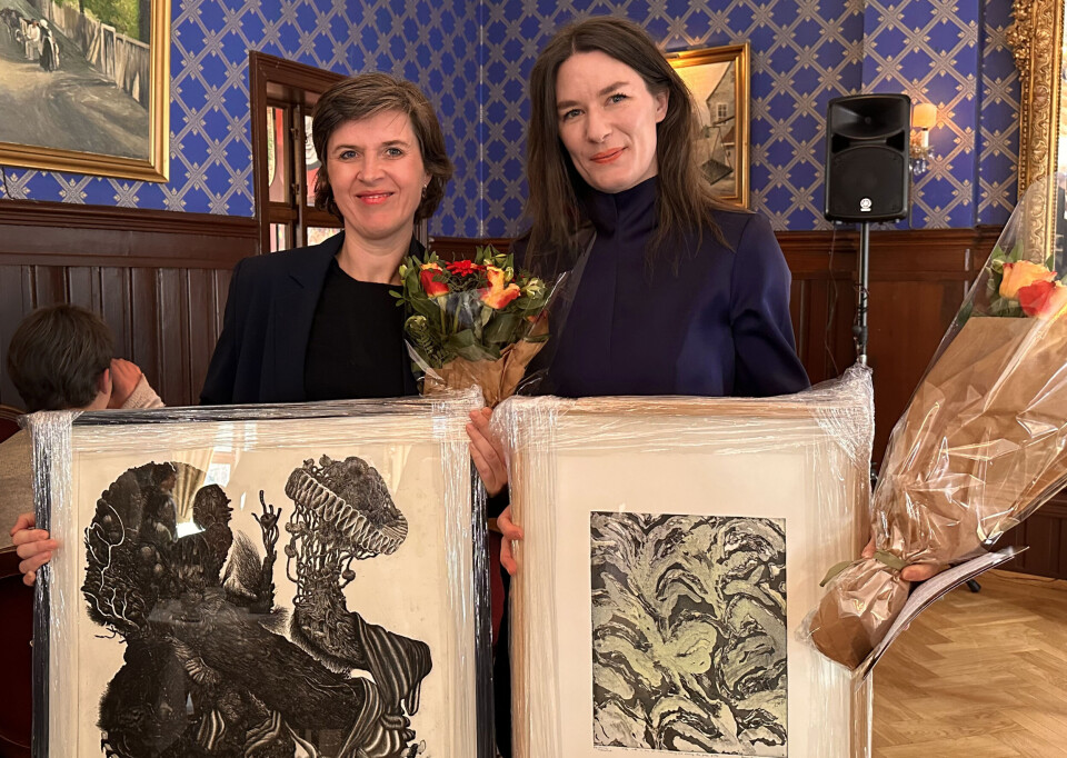 «Elskling»-regissør Lilja Ingolfsdottir (t.v.) og hovedrolleinnehaver Helga Guren vant hver sin pris fra Norsk Filmkritikerlag onsdag. «Elskling»-regissør Lilja Ingolfsdottir (t.v.) og hovedrolleinnehaver Helga Guren vant hver sin pris fra Norsk Filmkritikerlag onsdag.