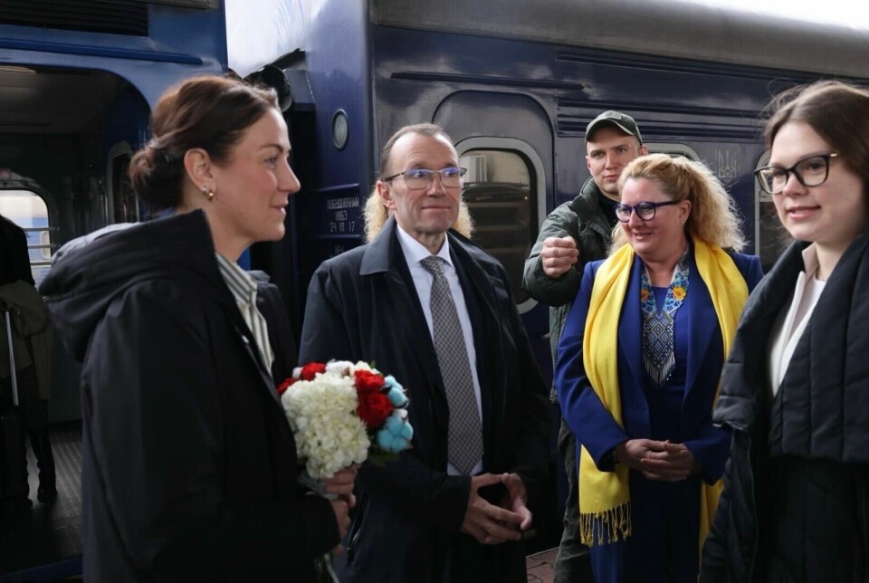 Duoen ankom togstasjonen i Kyiv onsdag morgen. Duoen ankom togstasjonen i Kyiv onsdag morgen.