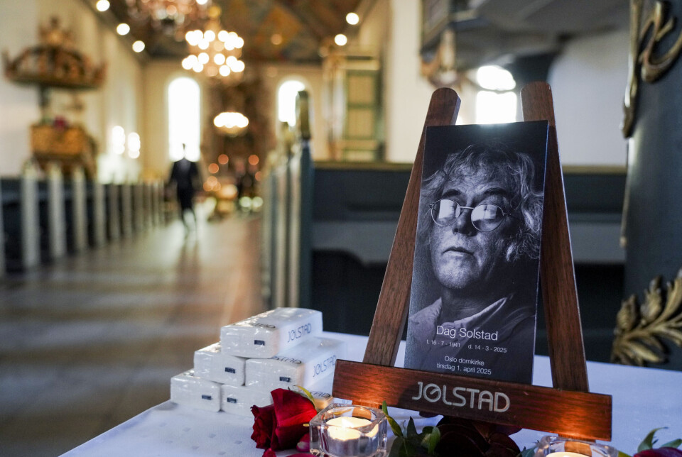Bisettelsen for forfatteren Dag Solstad er i gang i Oslo domkirke tirsdag. Han døde 14. mars, 83 år gammel. Bisettelsen for forfatteren Dag Solstad er i gang i Oslo domkirke tirsdag. Han døde 14. mars, 83 år gammel. Foto: Ole Berg-Rusten / POOL / NTB