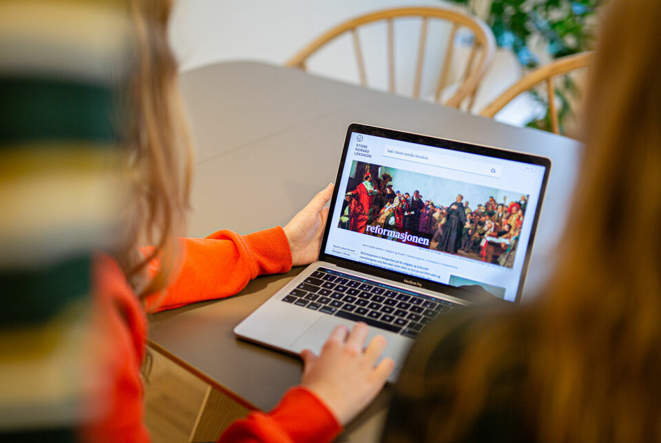 Store norske leksikon lanserte i fjor et enklere leksikon kalt Lille norske leksikon. Det er lest 2,5 millioner ganger på ett år. Store norske leksikon lanserte i fjor et enklere leksikon kalt Lille norske leksikon. Det er lest 2,5 millioner ganger på ett år.