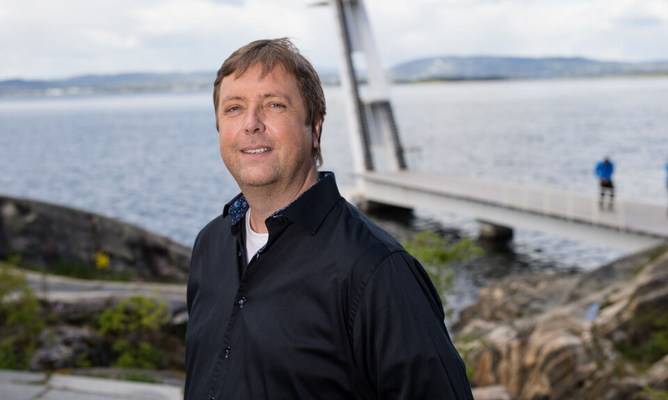 Tore Strømøy med bok om avsporingen fra NRK