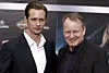 Alexander Skarsgård (t.v.) gråt da han så faren Stellan Skarsgård i «Affeksjonsverdi» – som handler om en fraværende filmskaperfar som prøver å finne tilbake til døtrene.