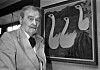 Billedkunstneren Bendik Riis foran et av maleriene sine i 1983.